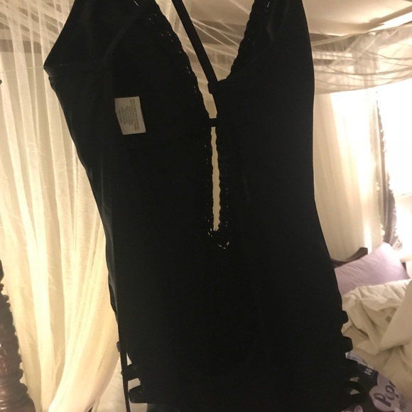 Swimsuit - Picture 5 of 5